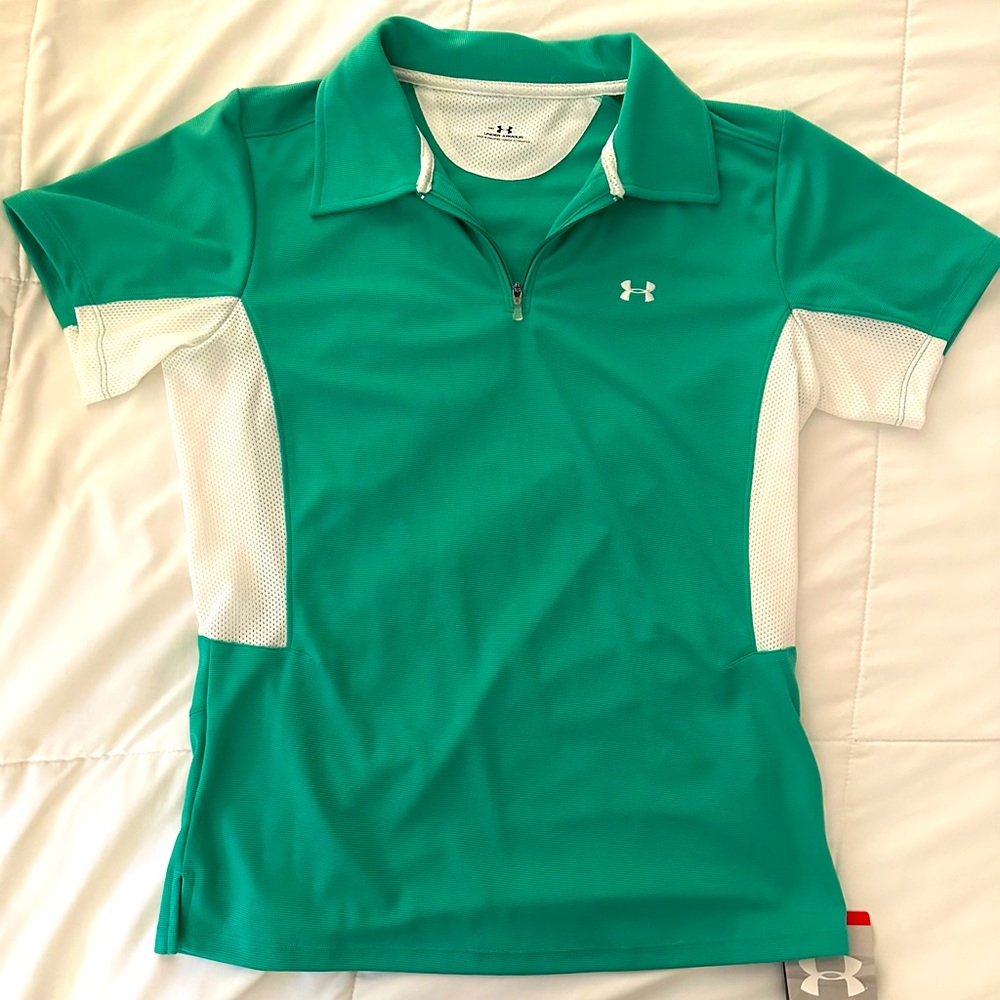 Kelly Green Under Armoir Women’s golf shirt